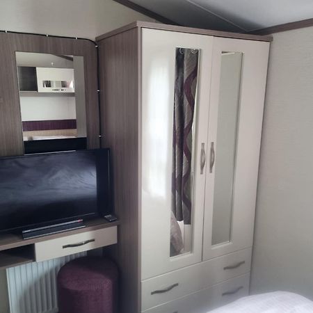 8 Berth Deluxe Pg36 Hotel แชเปิลเซนต์เลนเนิร์ดส์ ภายนอก รูปภาพ